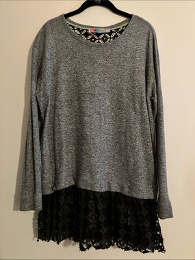 Grey Long-Sleeve Tunic Top with Black Lace Trim